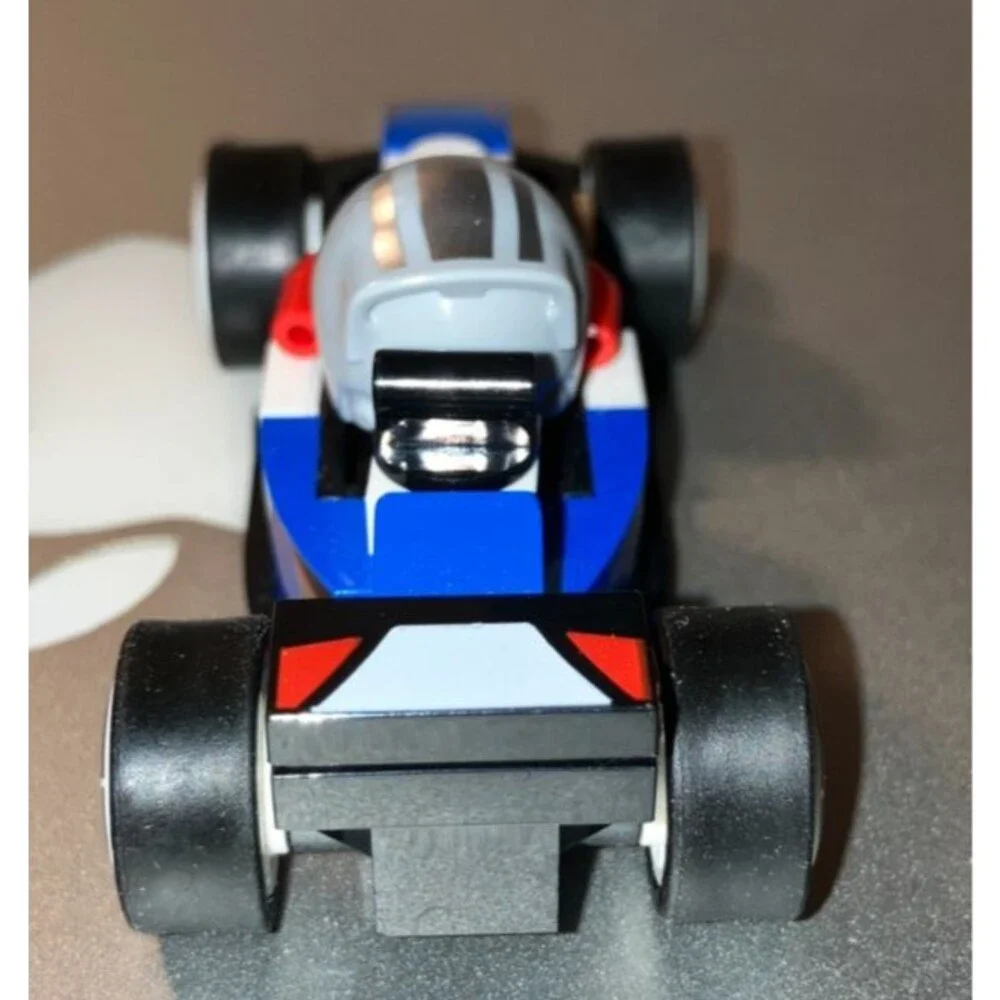 LEGO F1 Collectible Race Cars - VCARB F1 Team Race Car with Driver Helmet